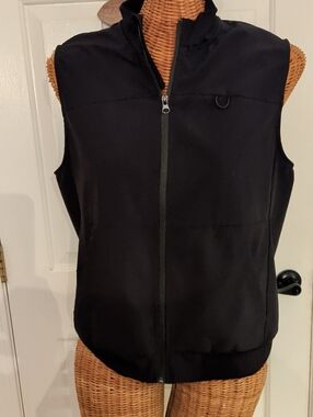 CozyFit Women's Black Vest Size Large Like New